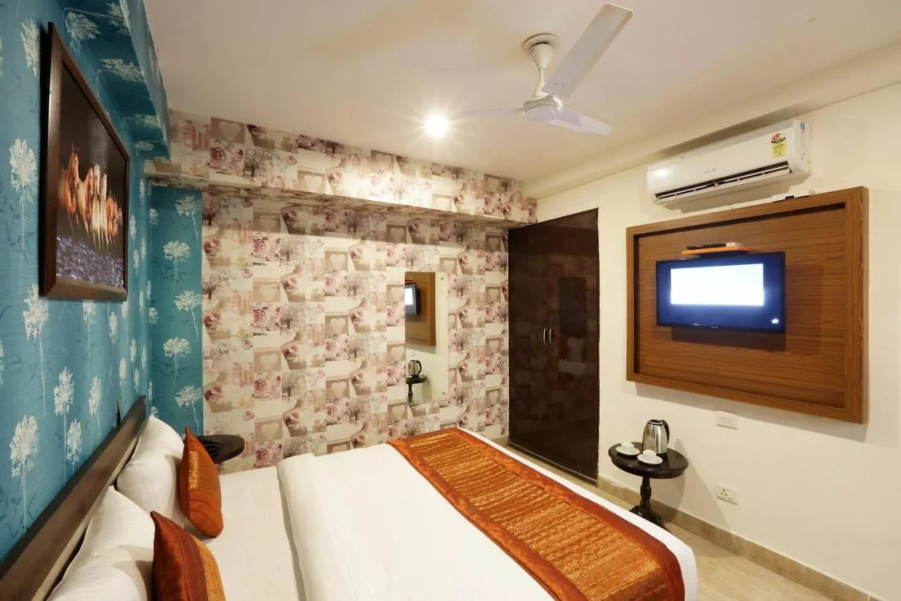 Hotel Emerald Suites At Airport ニューデリー