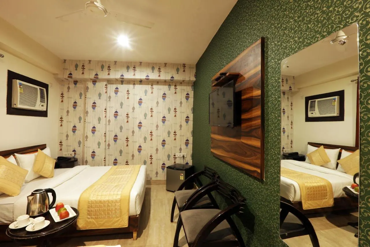 Hotel Emerald Suites At Airport ニューデリー ベッド・アンド・ブレックファスト